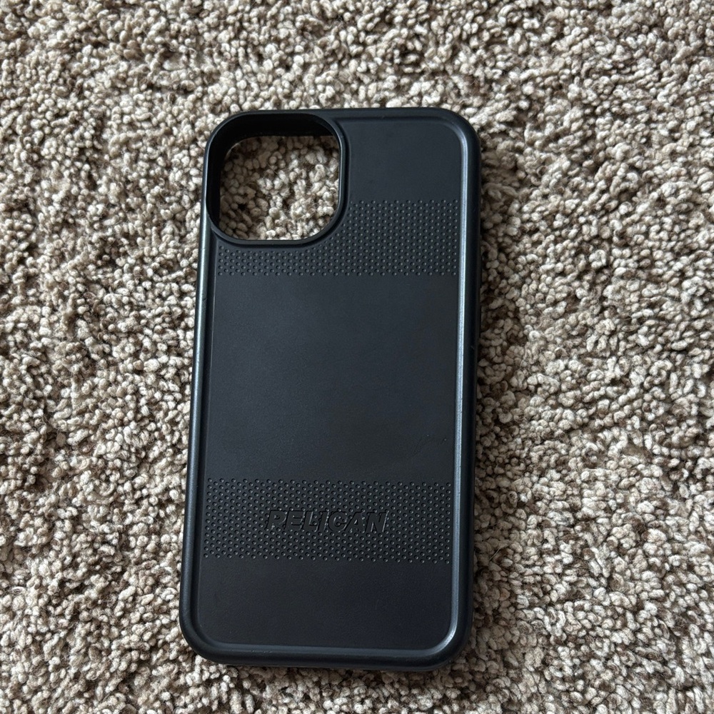 PELICAN phone case- iPhone 13